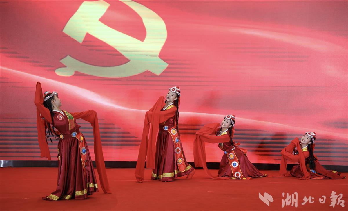 美联储3月降息预期再降温,黄金多头“瑟瑟发抖”?
